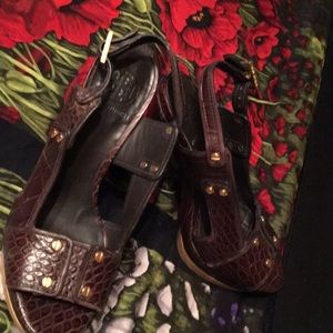 7) Tory Burch heels!!